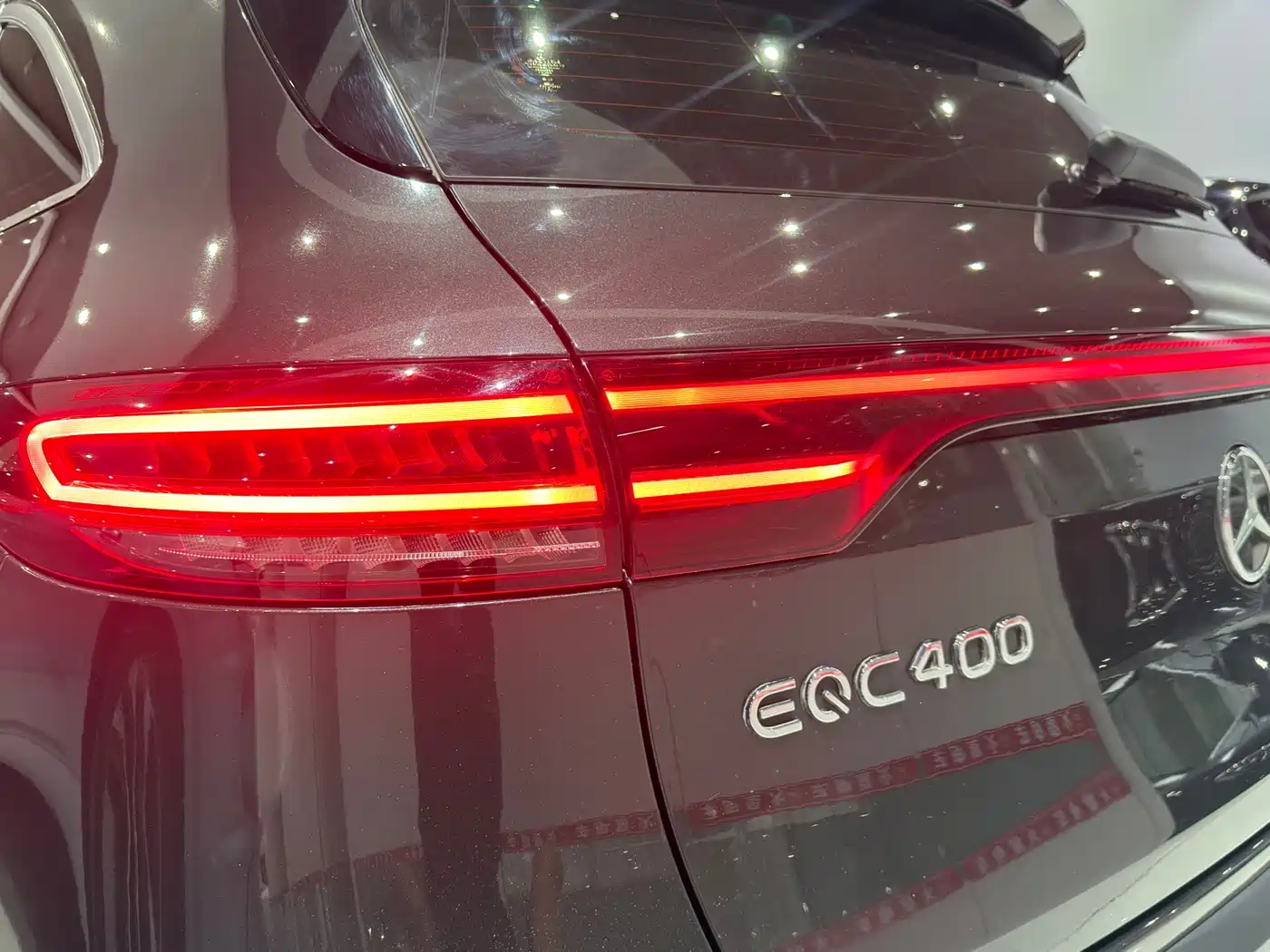 Mercedes-Benz EQC, миниатюра 13