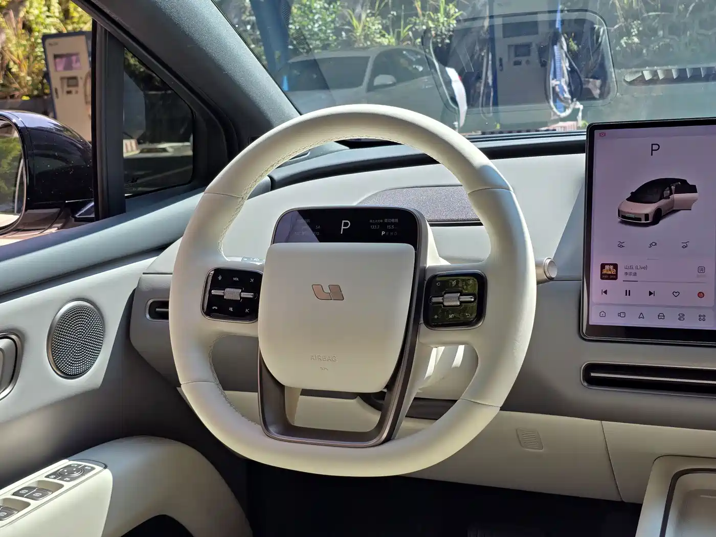 Фото 7 - Li Auto i6