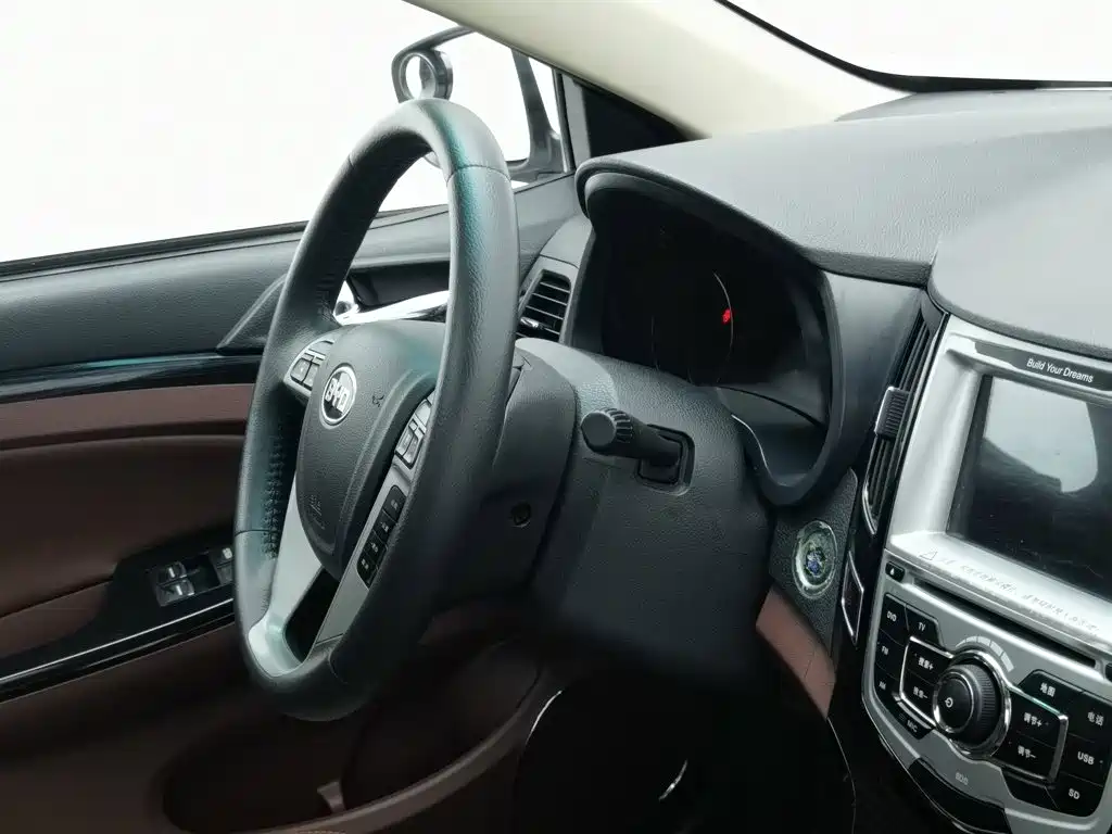BYD Surui 2015 2015 1.5L Manual Luxury