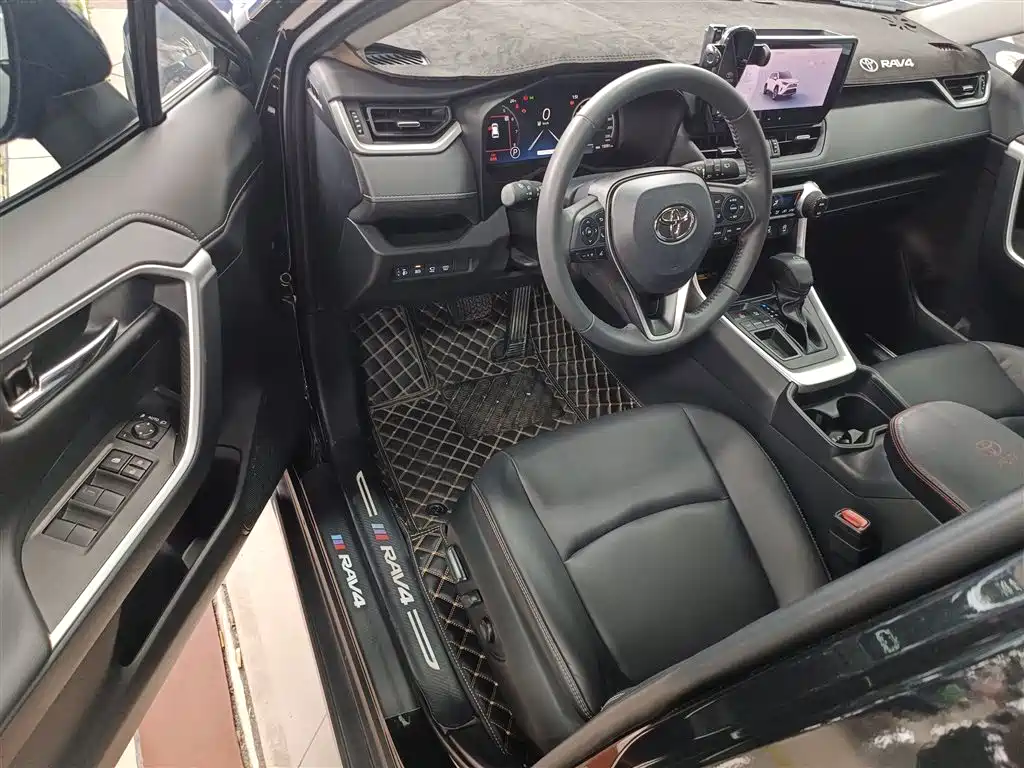 Toyota RAV4 Rongfang 2023 2.0L CVT FWD Style Plus Edition фото 16