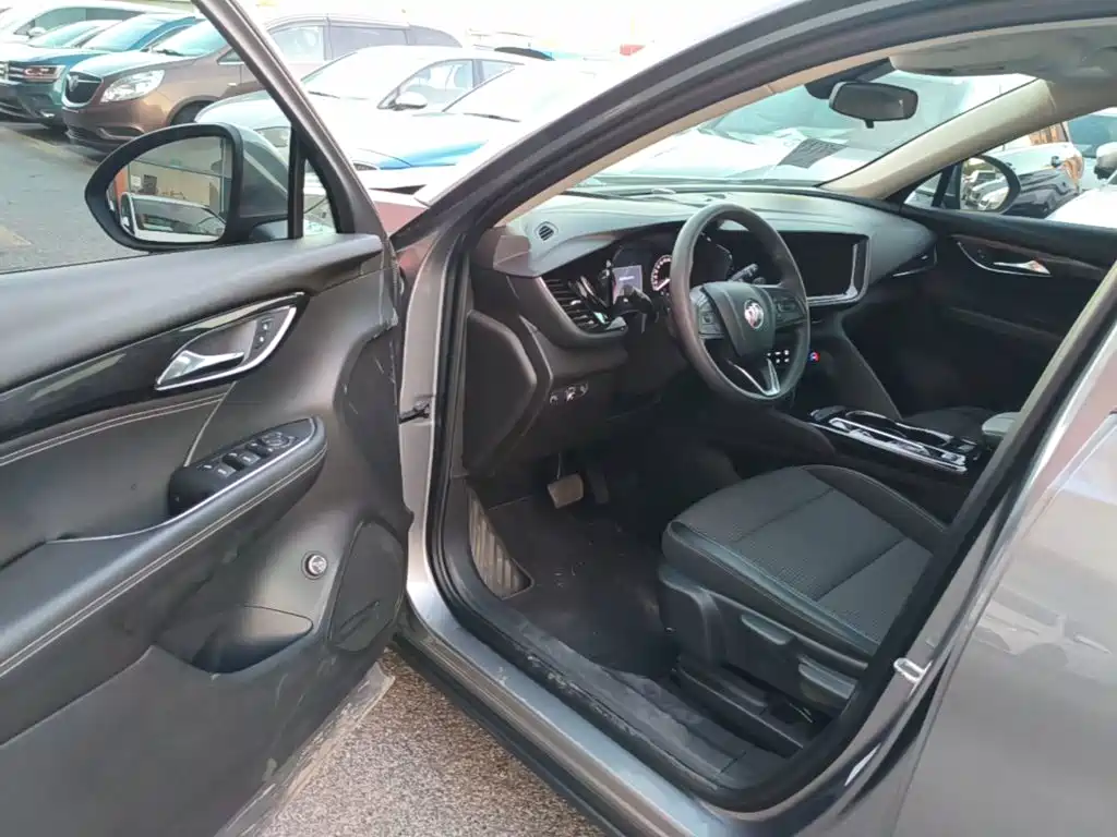 Фото 16 - Buick Envision Plus