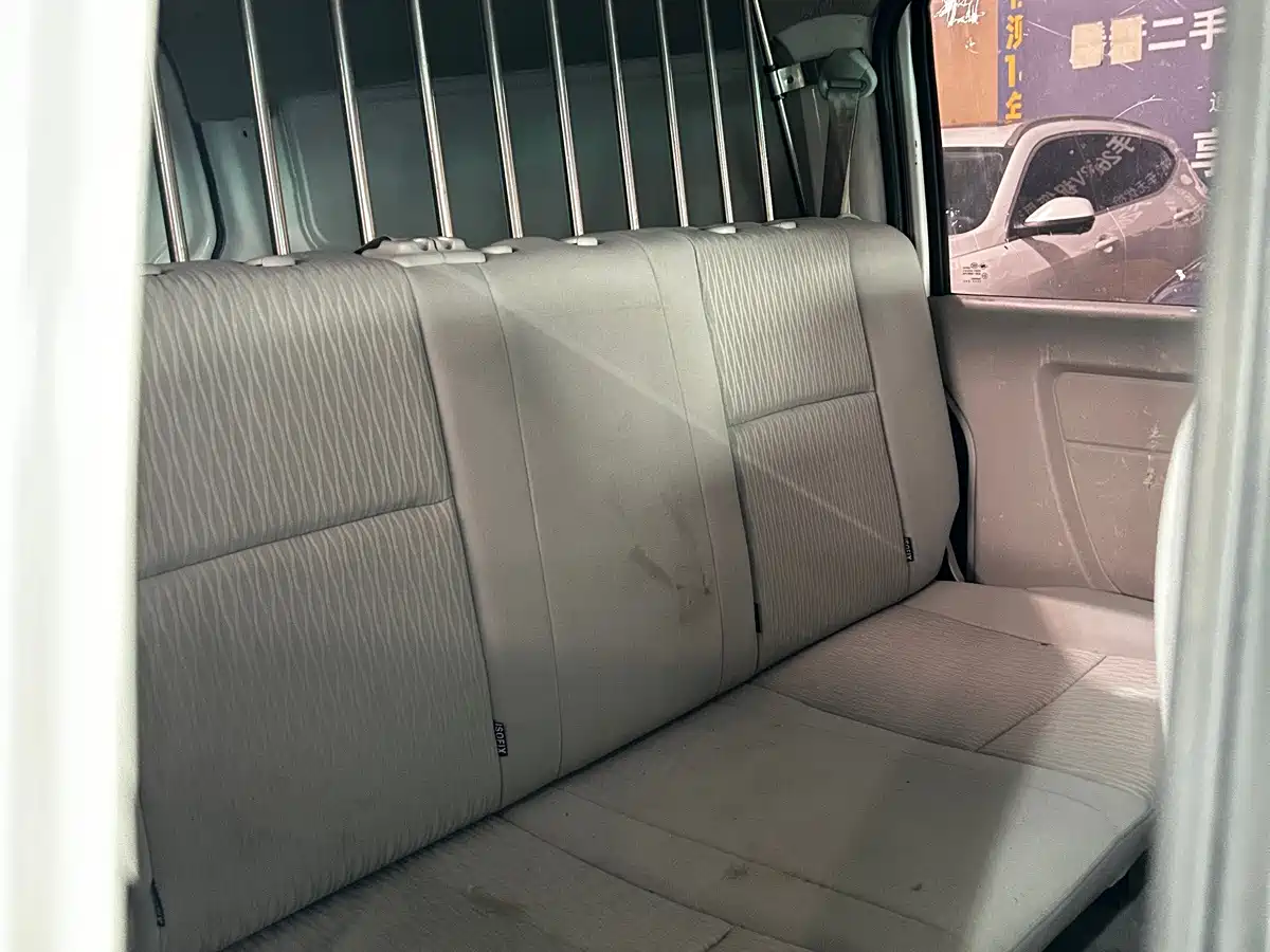 Jinbei New Hiace S 2018 2018 Model 1.5L Fortune Version Van DLCG14