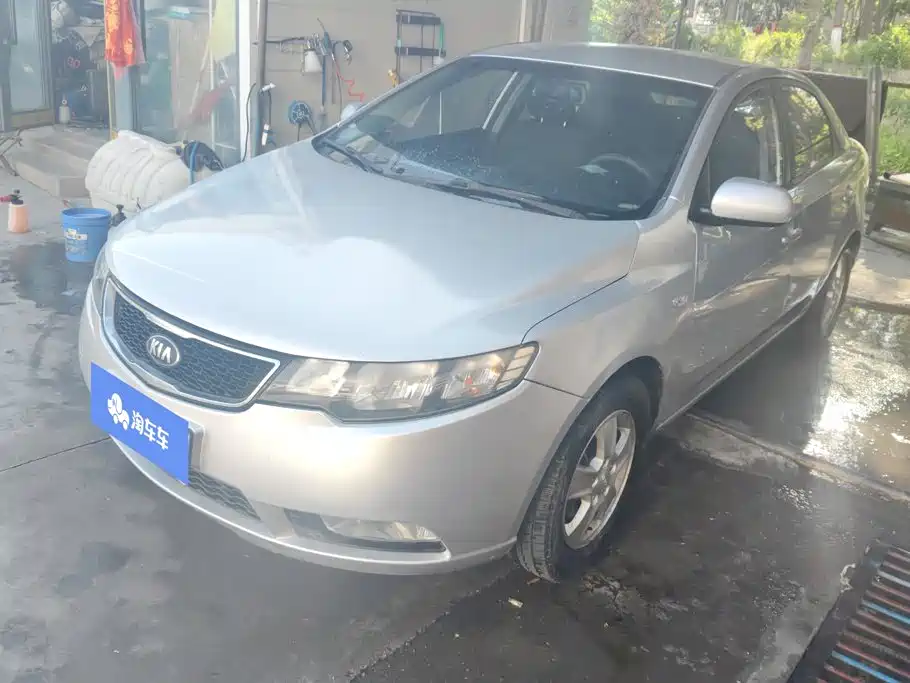 Kia Forte 2011 2011 Model 1.6L AT GL