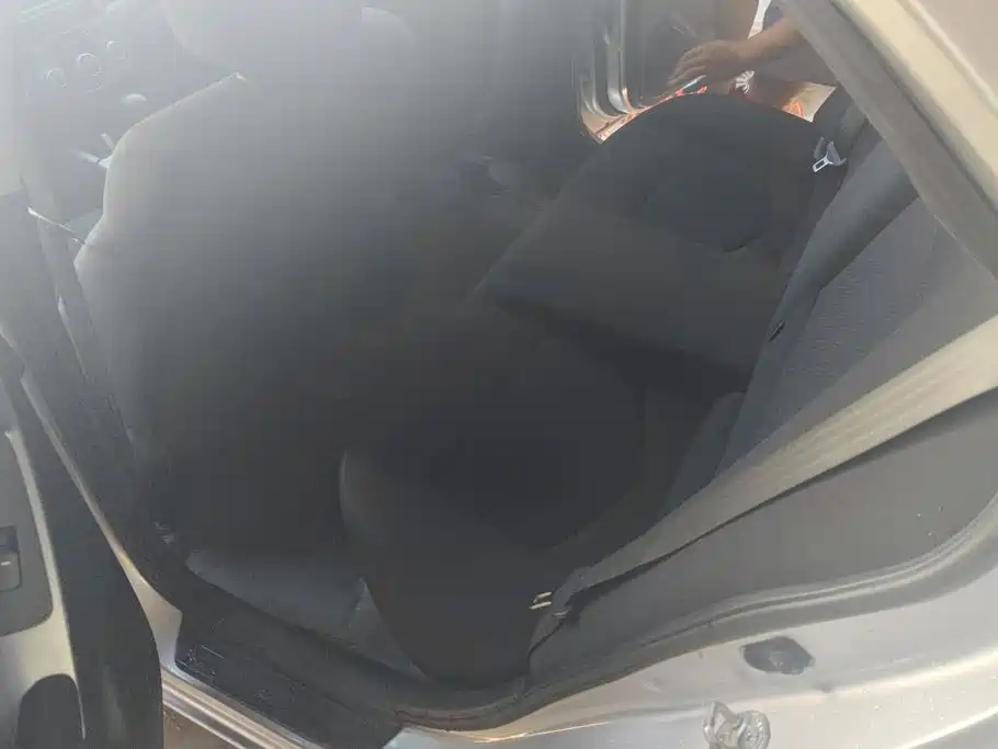 Kia Forte 2011 2011 Model 1.6L AT GL