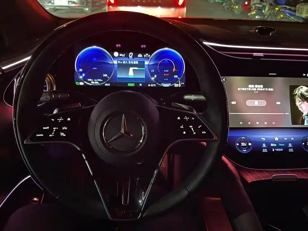 MERCEDES-BENZ MAYBACH EQS SUV