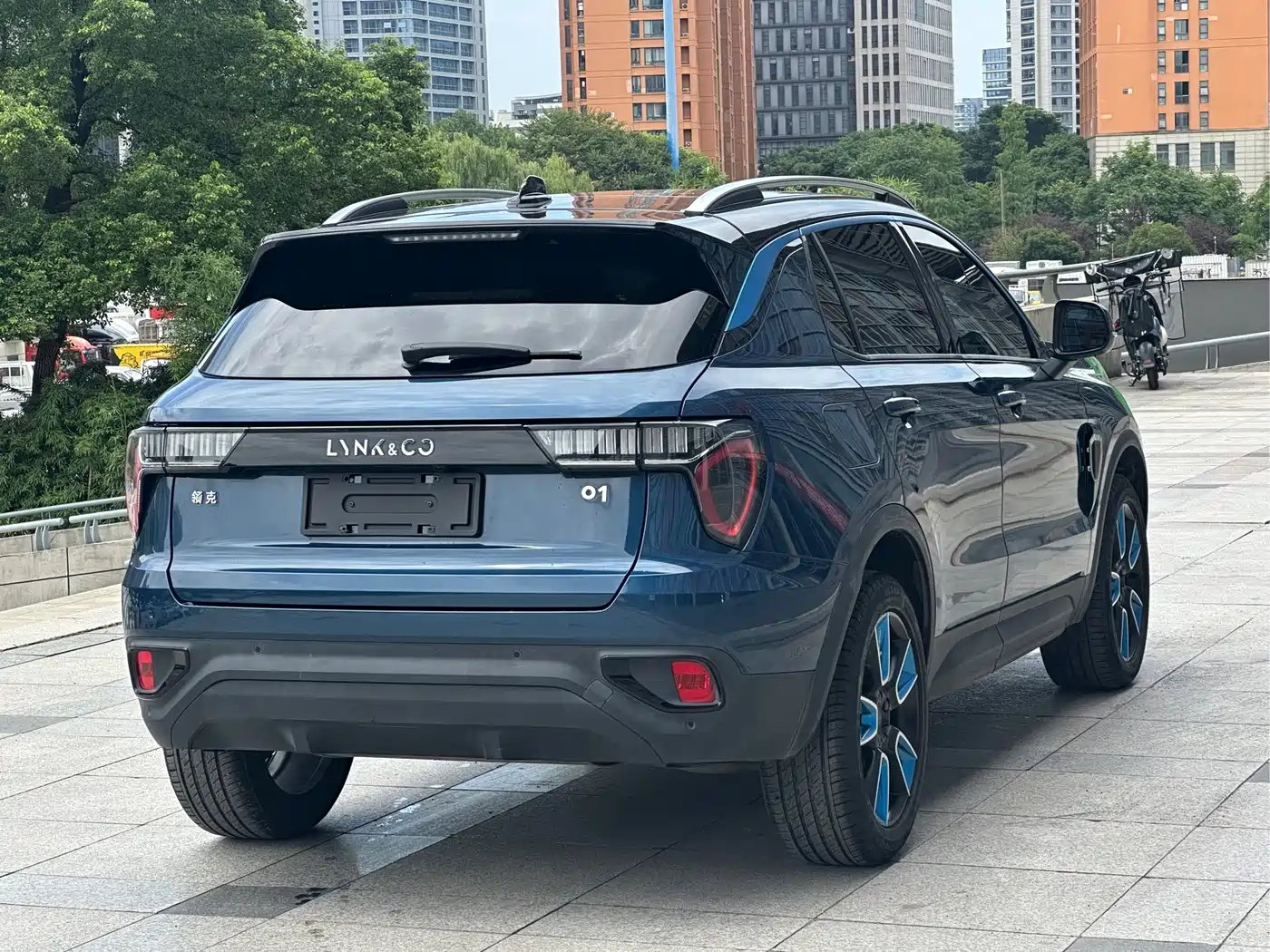 Lynk & Co 01 2018 2017 2.0T 2WD Pro Shine Edition