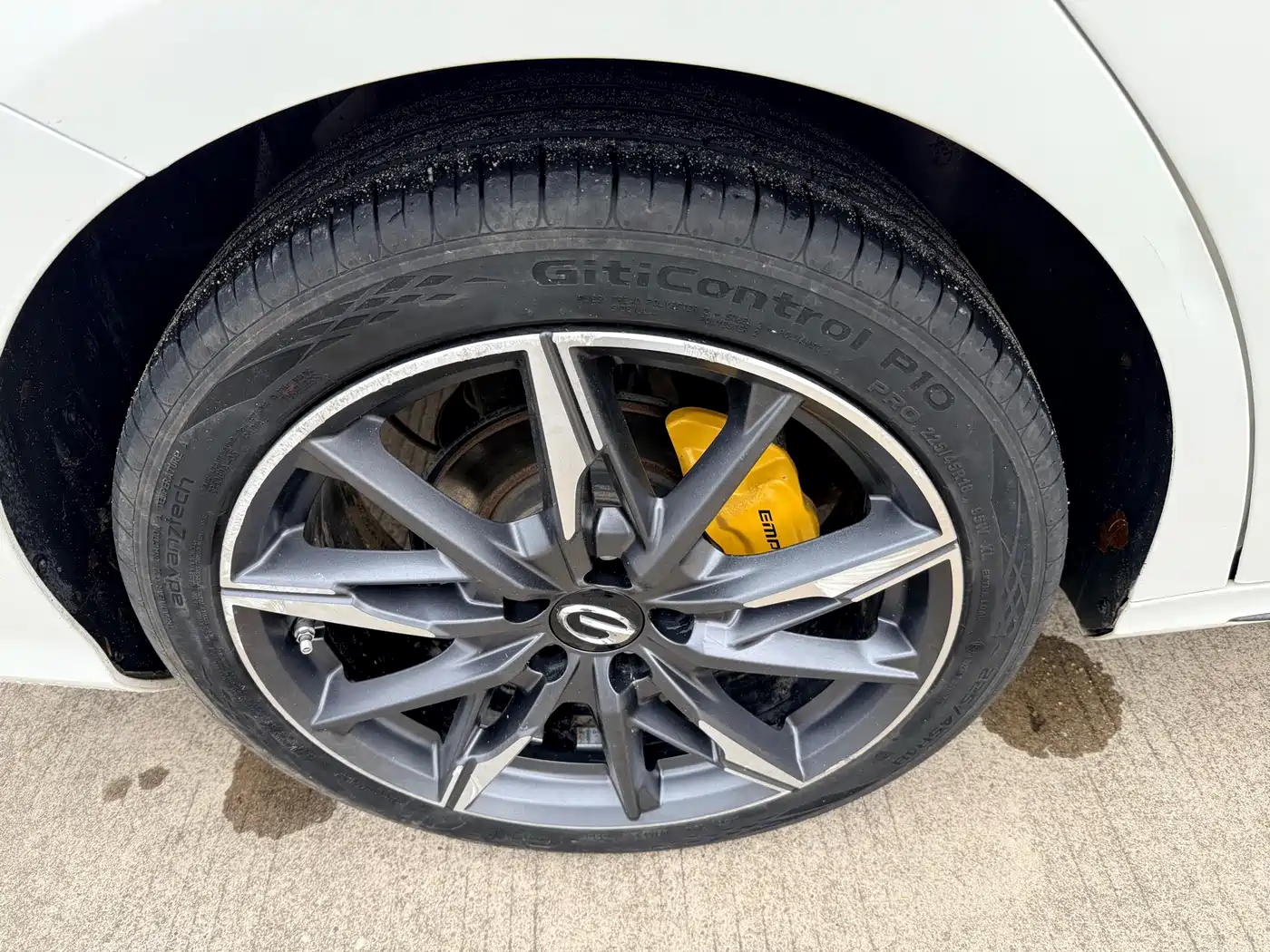 GAC Trumpchi Trumpchi Emkoo 2023 270T DCT J15 Edition фото 5