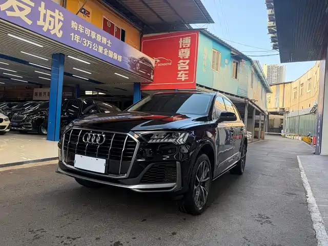 Audi Q7 55 TFSI quattro S line, Спорт