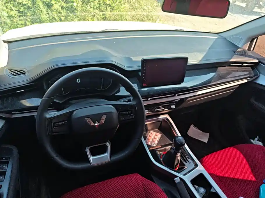 Wuling Motors Wuling Jiachen 2024 2022 1.5L Manual Joy Elite