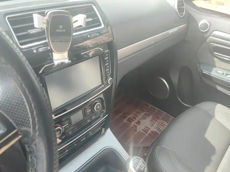 Haval H5 Classic 2017 2016 Classic 2.0T Manual AWD Prestige