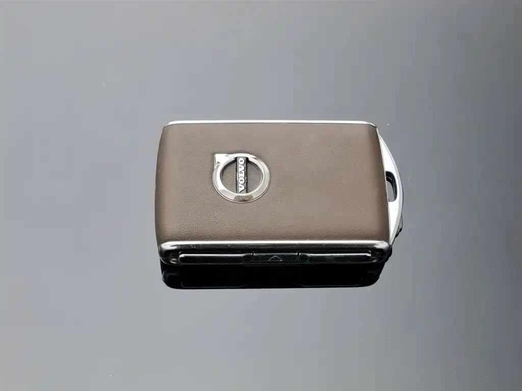 VOLVO S90 PLUG IN HYBRID