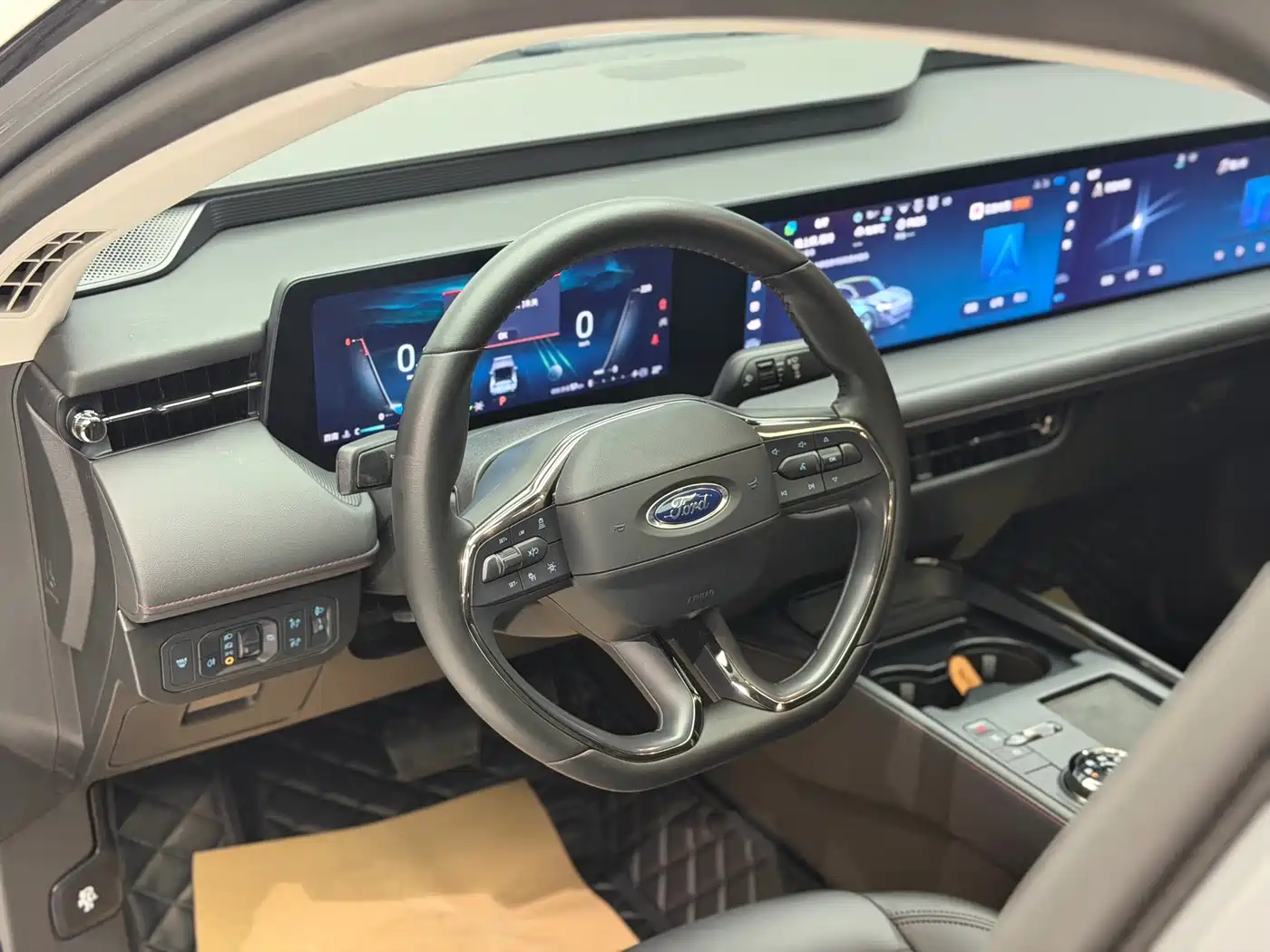 Ford Mondeo 2024 2023 EcoBoost 245 Luxury
