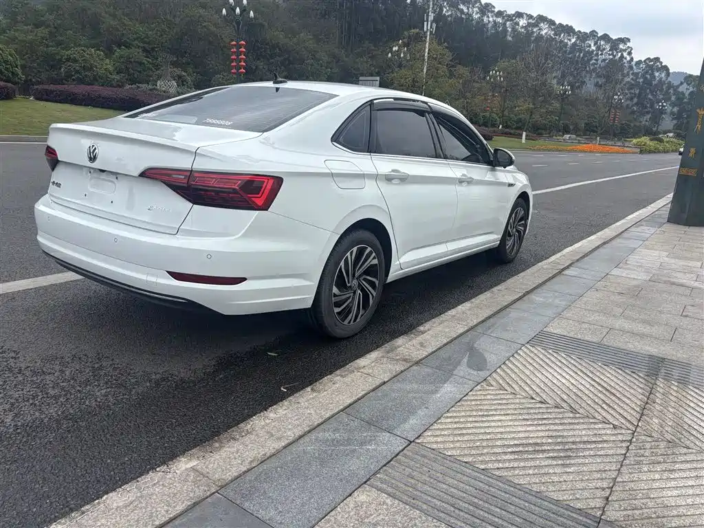 Volkswagen Sagitar 2022 280TSI DSG Soaring Edition фото 5