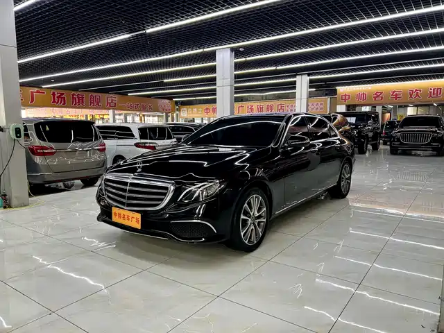 MERCEDES-BENZ E CLASS