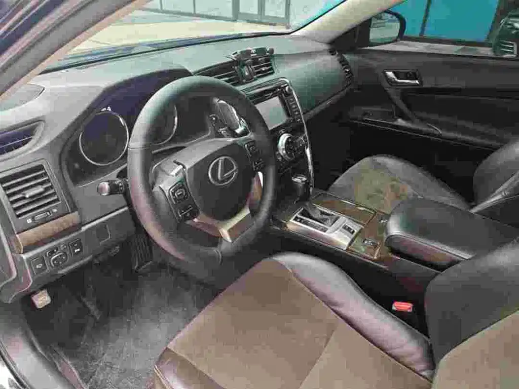 Toyota Reiz 2013 2.5V Premium Edition фото 28