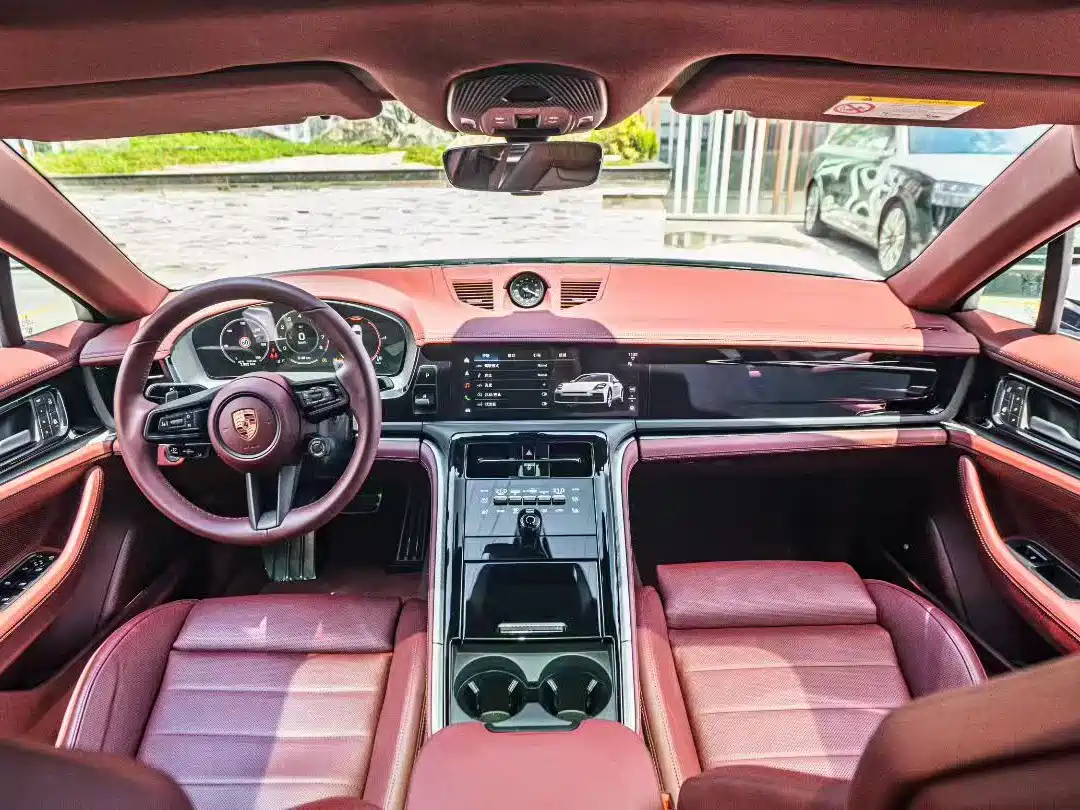 2026 Porsche Panamera