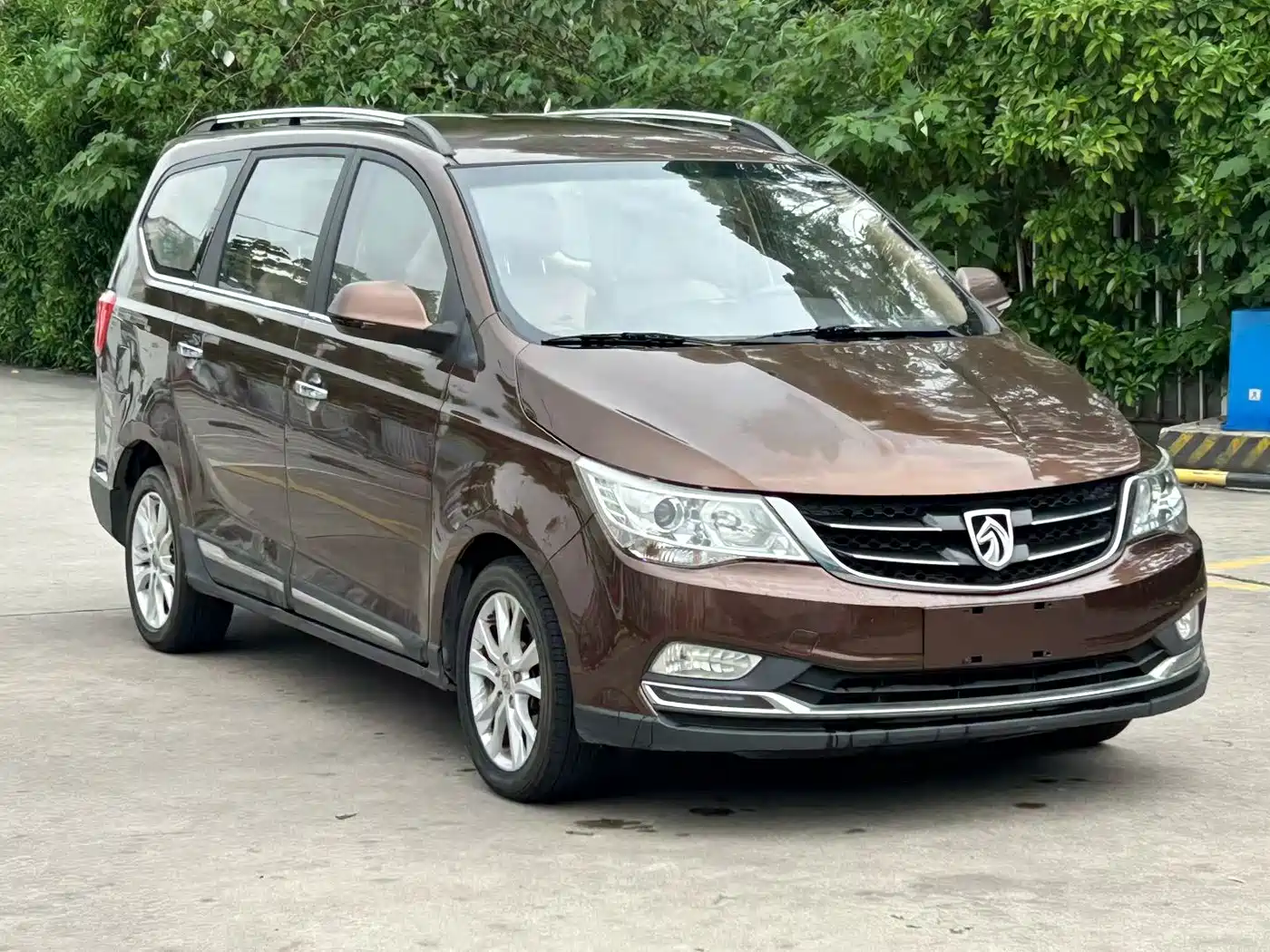 BAOJUN 730