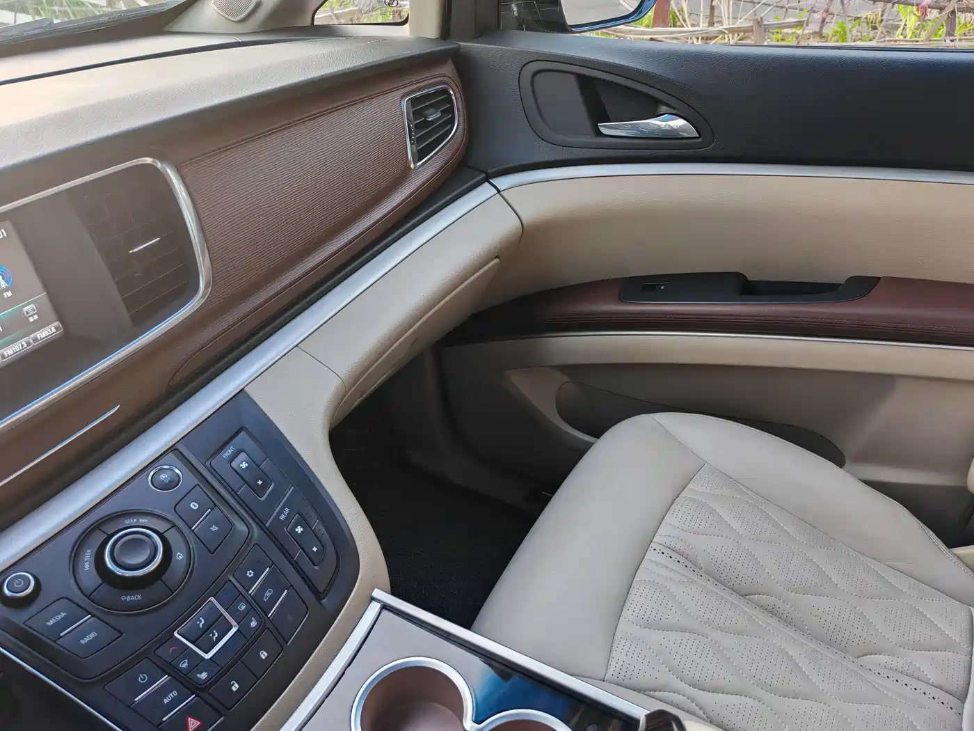 Buick GL8 2017 25S Premium Model China V фото 14