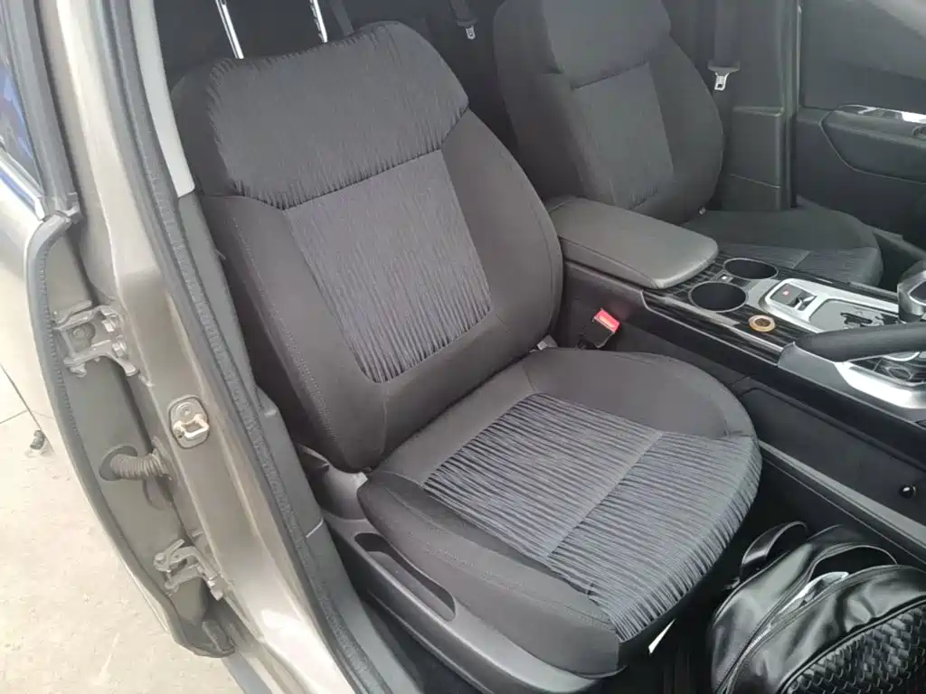 Peugeot 3008 2016 2015 2.0L Automatic Classic Edition