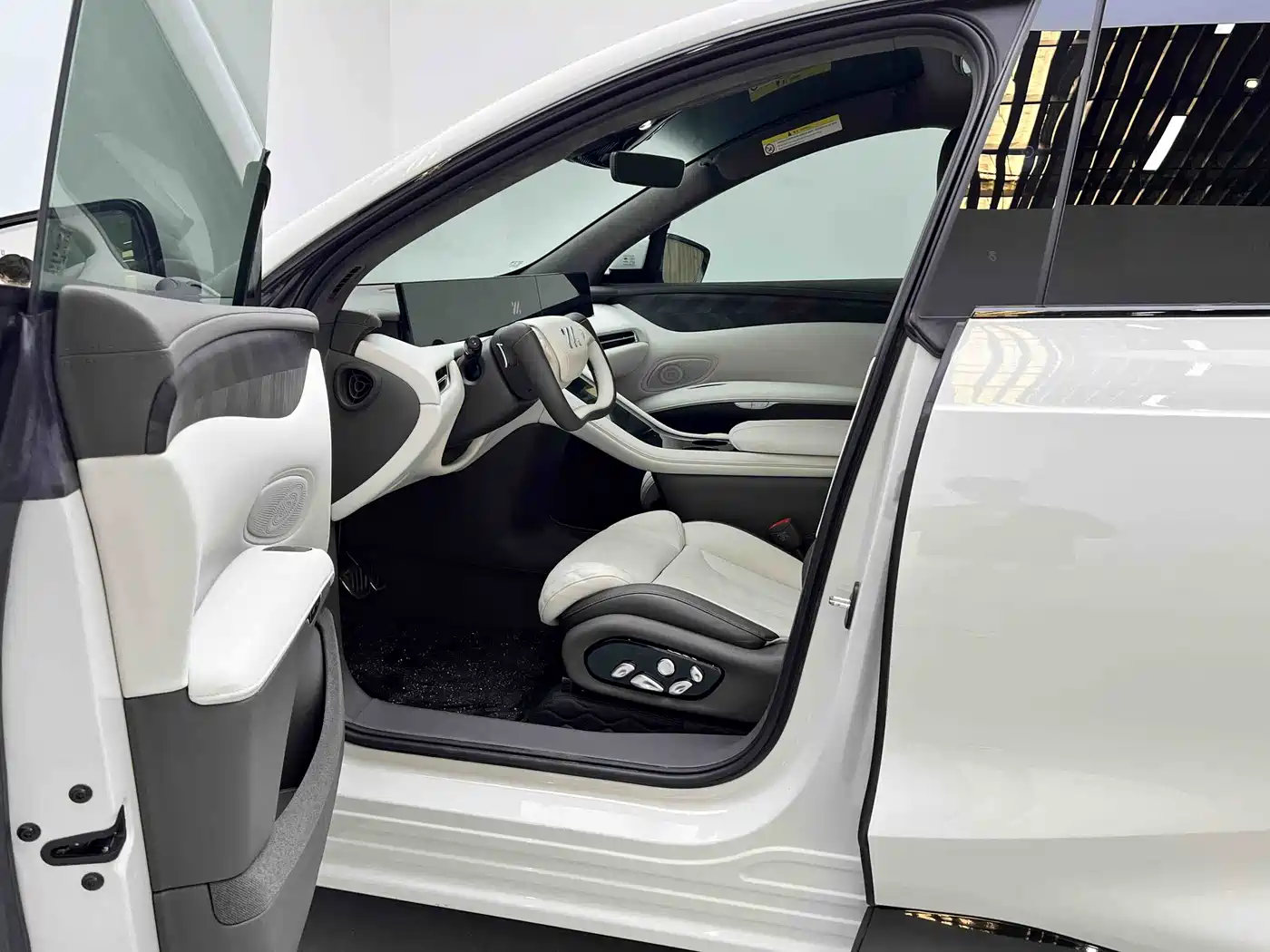 ZHIJI AUTOMOBILE ZHIJI LS7