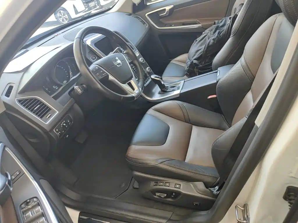 Volvo XC60 2015 2015 T5 AWD Smart Distance Edition