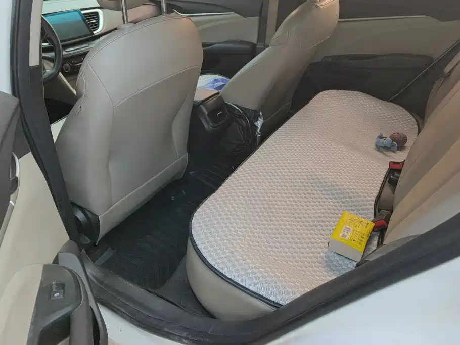 Photo 11 - Buick Excelle