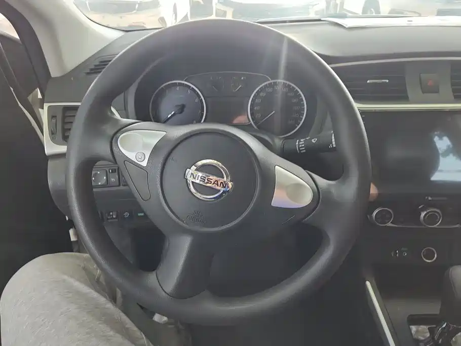 Nissan SYLPHY, миниатюра 15