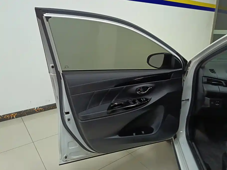 Toyota Yaris, миниатюра 7
