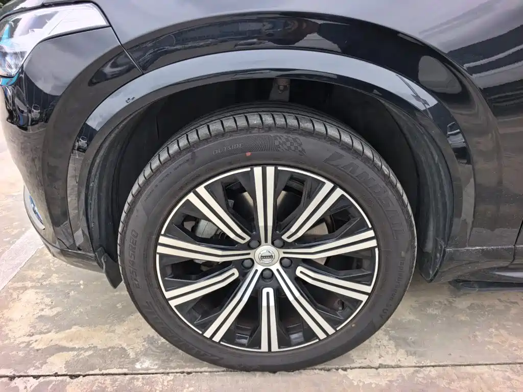 Volvo XC90 2023 2023 B6 Smart Comfort Luxury Edition 7-Seater