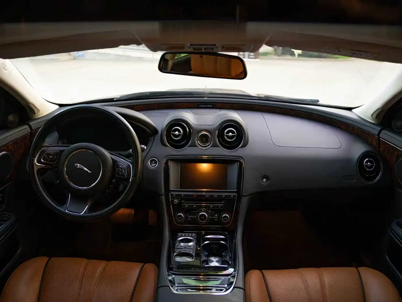 Jaguar XJ 2015 2015 XJL 3.0 SC 2WD Premium Business Edition