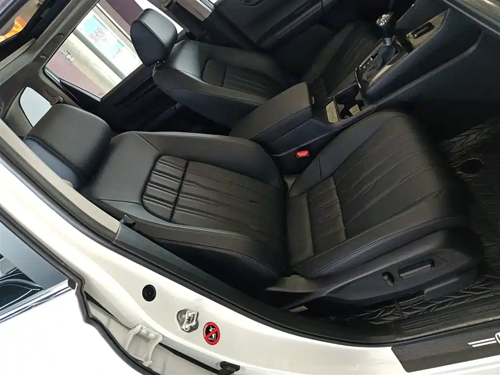 Honda Haoying 2024 2023 240TURBO 2WD Luxury 5-Seater