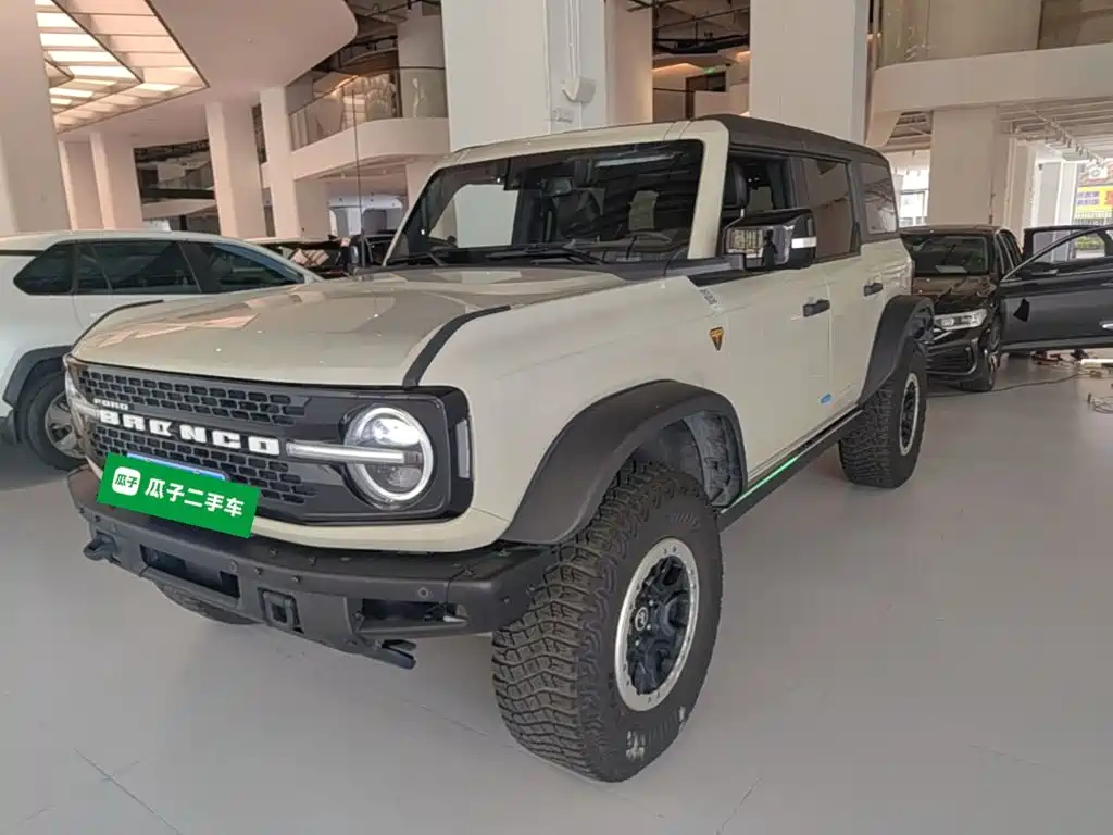 Ford Bronco 2025 2024 2.3T Badlands