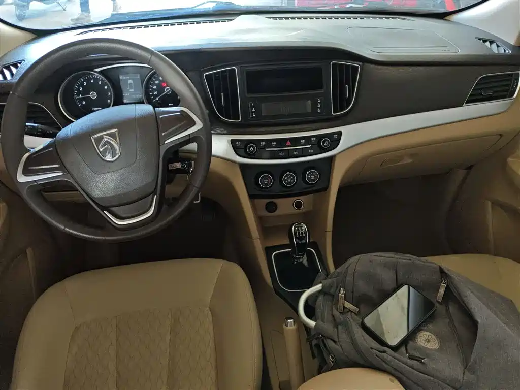 Baojun 730 2019 2016 1.5L Manual Premium 7-Seater (China V)
