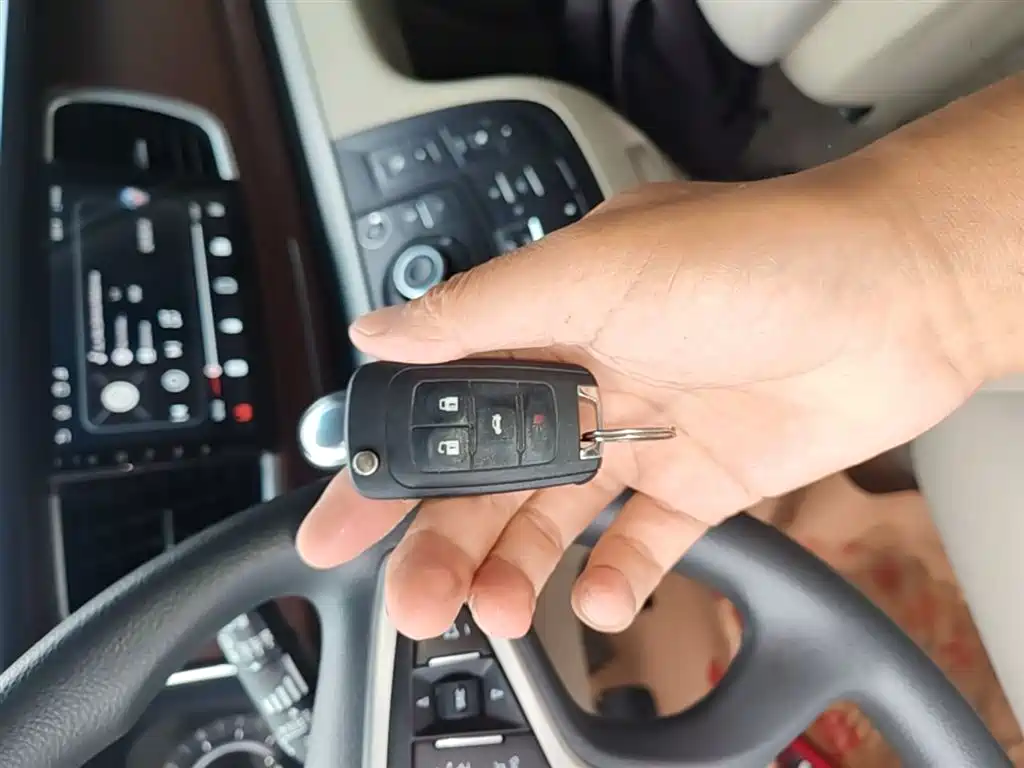 Buick GL8 2018 28T Comfort China VI фото 9