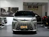 Фото 3 - Lexus LM