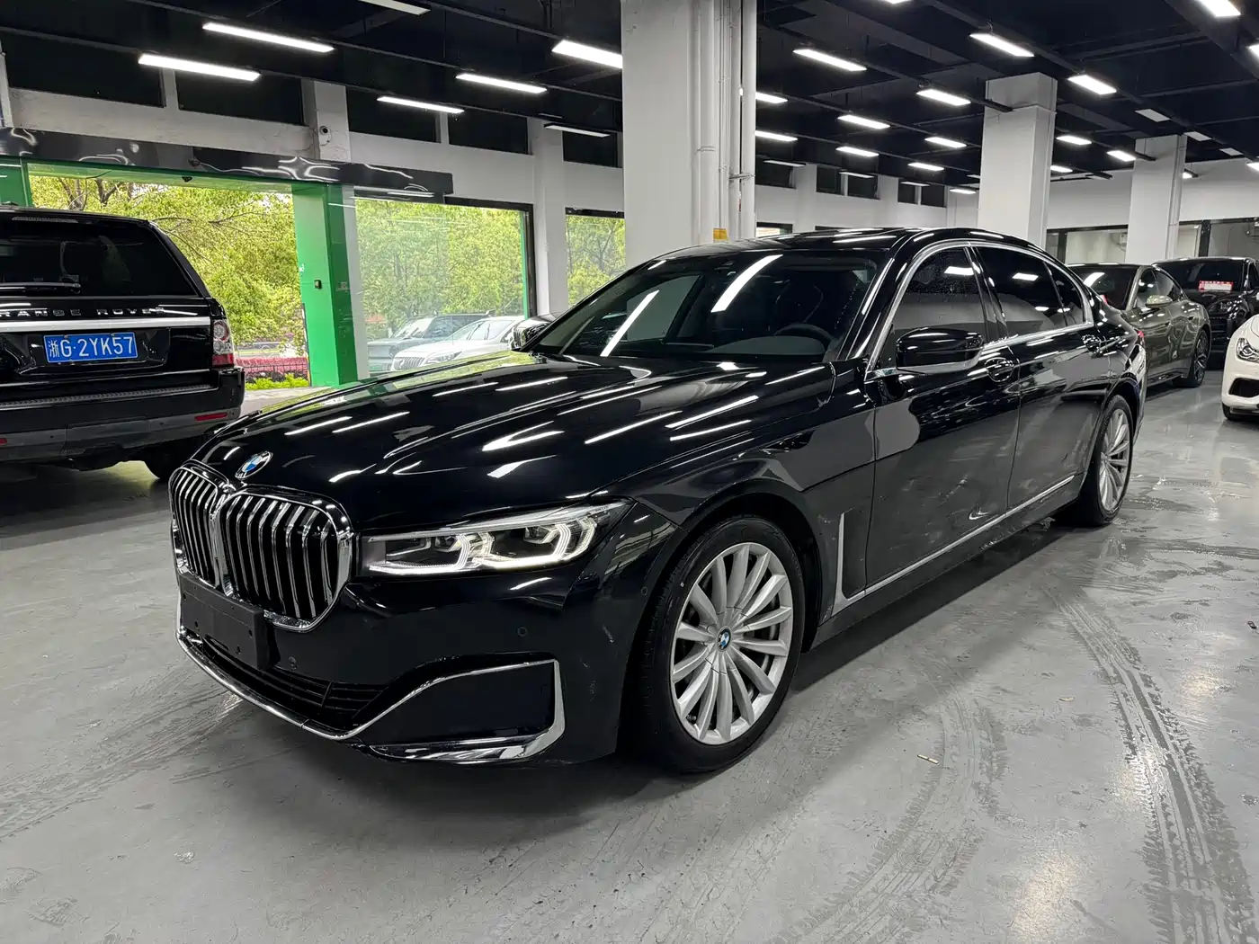 BMW 7-SERIES