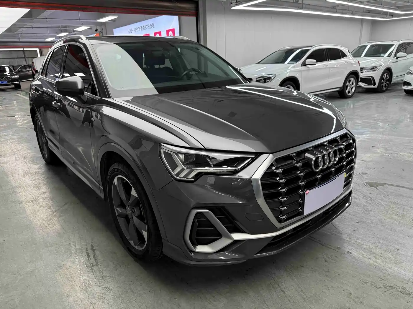 Фото 3 - Audi Q3