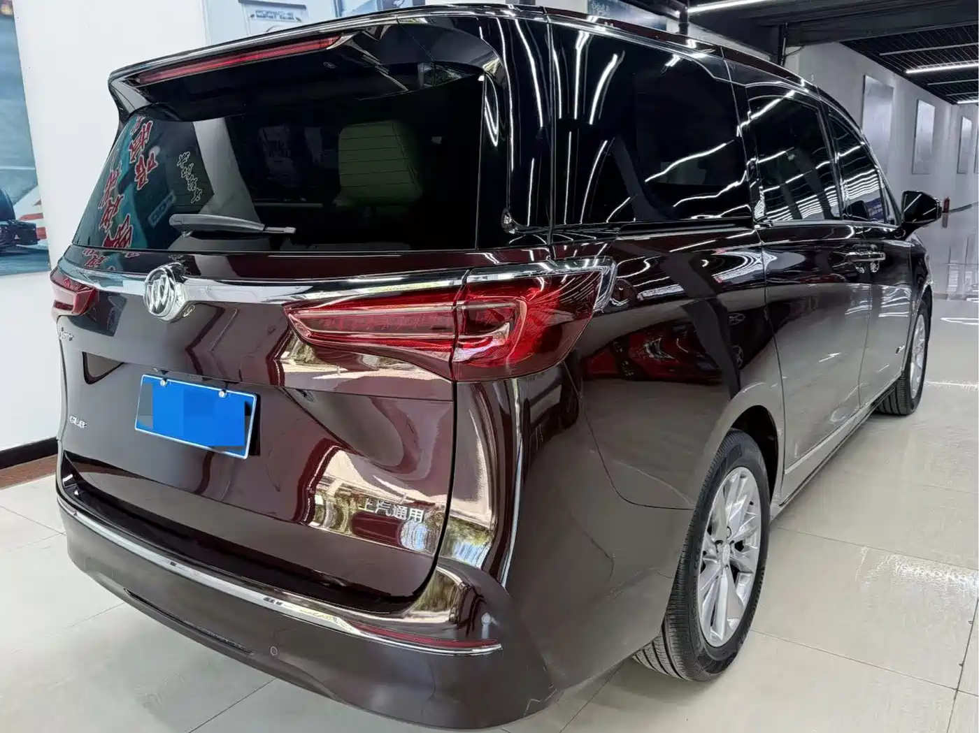 Buick GL8 2020 Avenir Six-Seat Elegance Edition фото 3