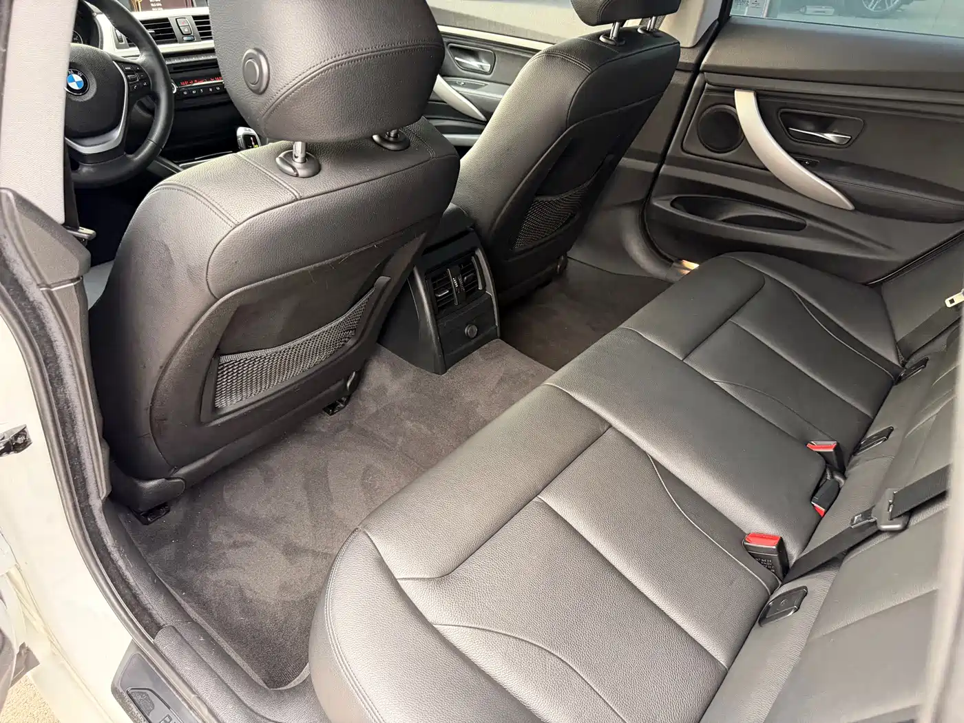 BMW 3 Series GT 2014 2013 Model 320i Leading