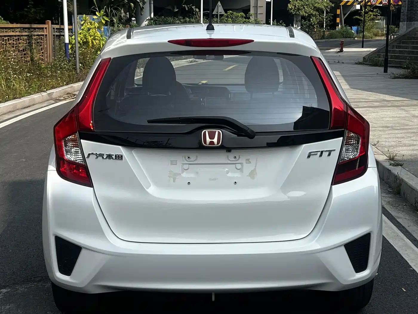 Фото 16 - Honda Fit