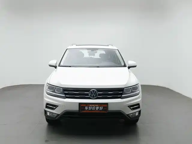 Volkswagen Tiguan L 2019 330TSI Automatic 2WD Smart Luxury Edition China VI — фото 3