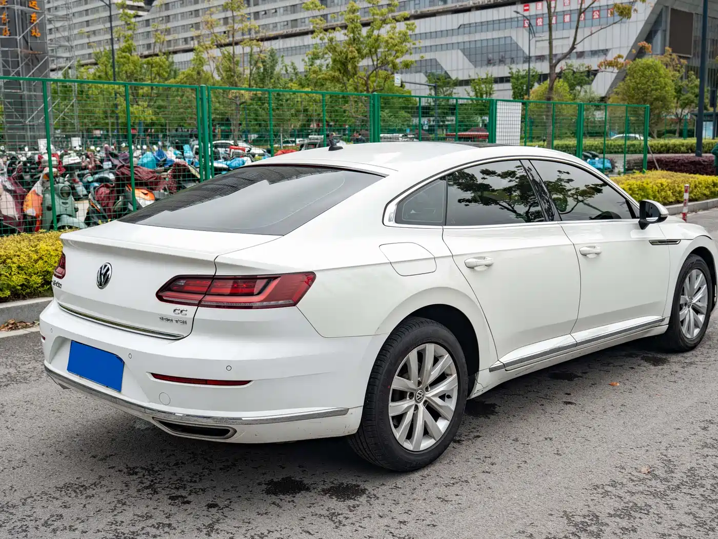 Volkswagen FAW-Volkswagen CC 2019 330TSI Elegance Edition China VI фото 5