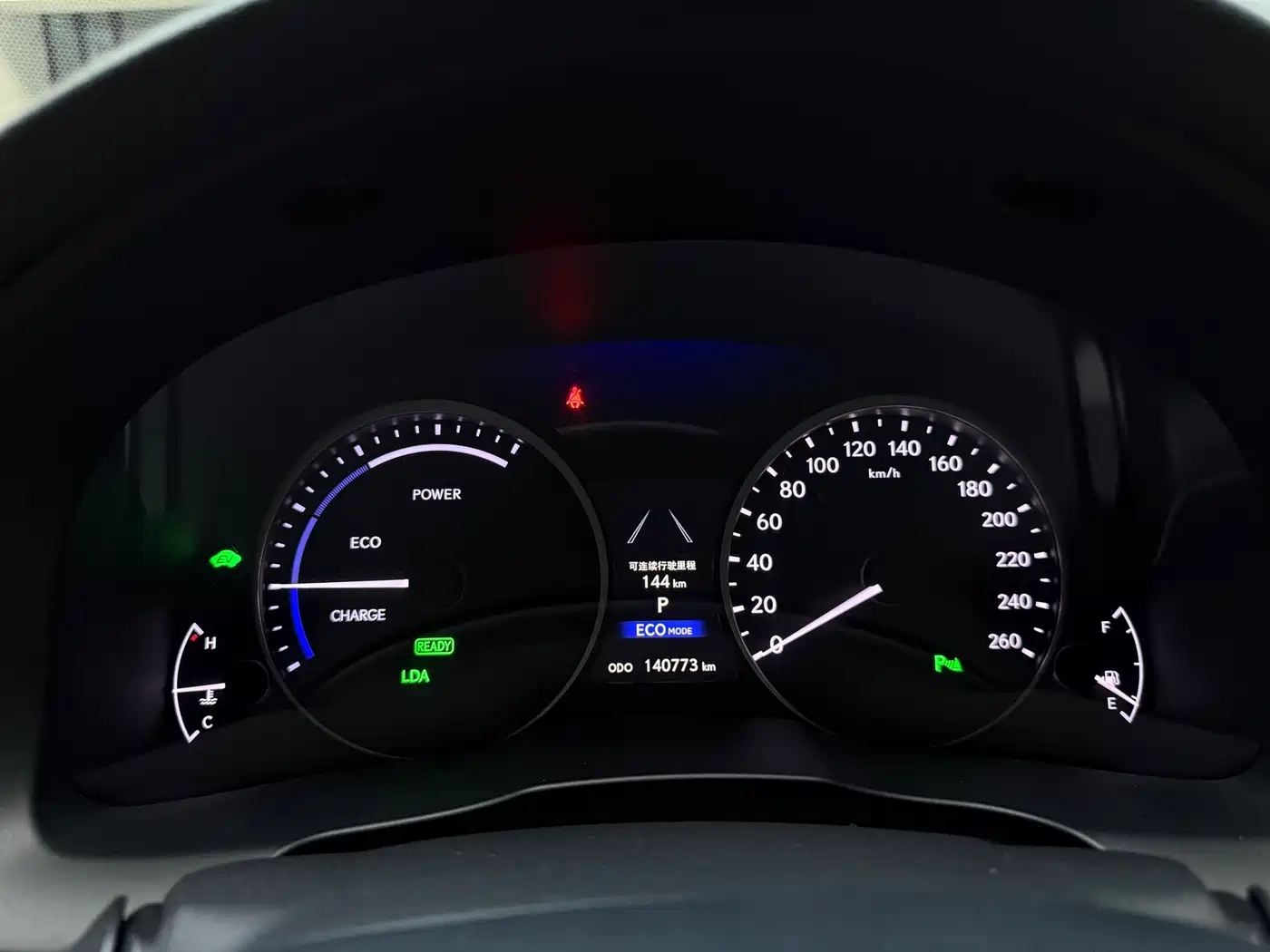 Lexus ES 2013 300h Luxury Edition фото 15