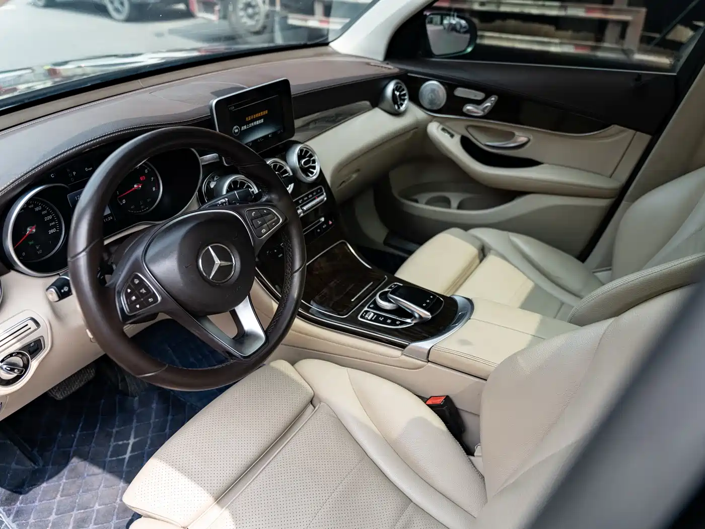 Mercedes-Benz GLC 2016 GLC 260 4MATIC Dynamic фото 8