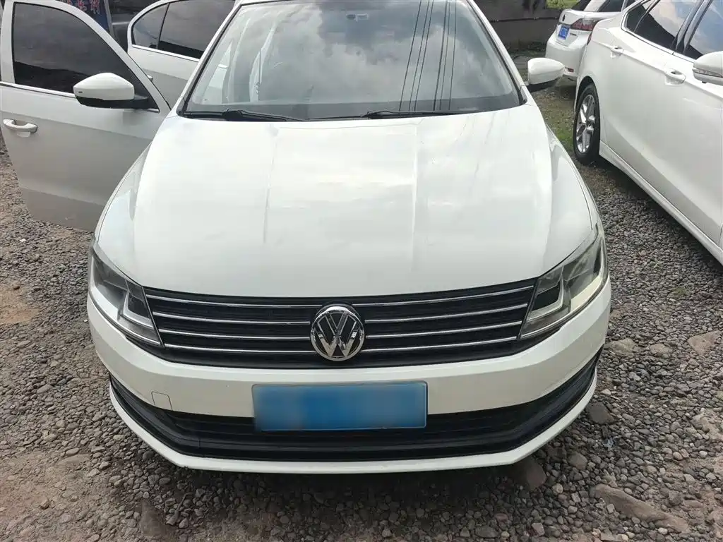 Volkswagen Lavida 2017 1.6L Automatic Trend Edition фото 3