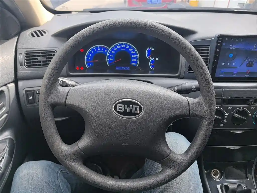 صورة 11 - BYD F3
