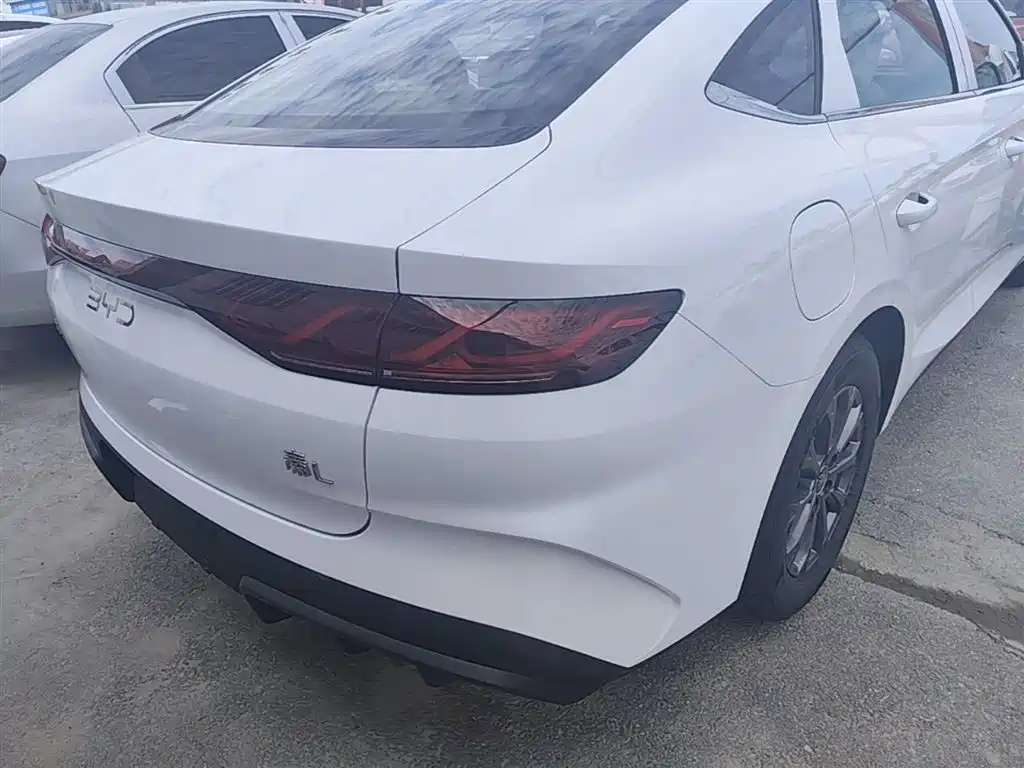 BYD Qin L 2026 DM-i 128KM Progressive фото 8