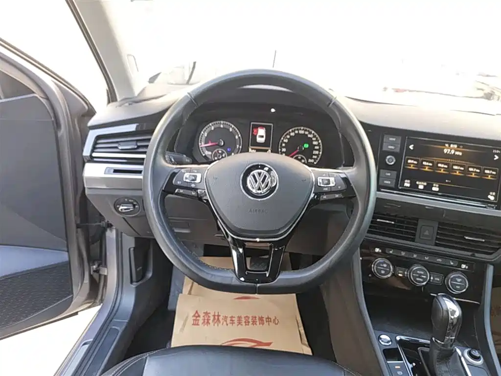 Volkswagen Bora 2019 Facelift 1.5L Automatic Luxury China VI фото 11