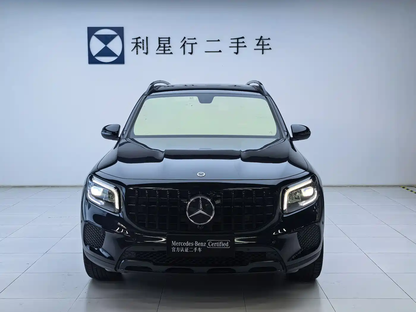 MERCEDES-BENZ GLB