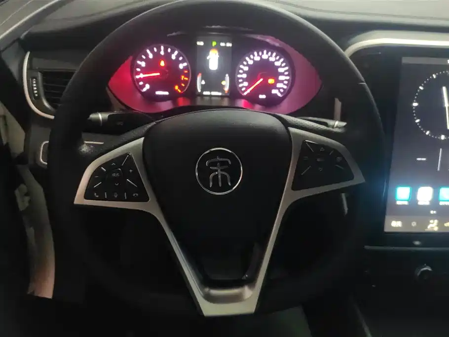 BYD Song MAX 2018 1.5T Auto Smart Connected Luxury 6-Seater фото 15